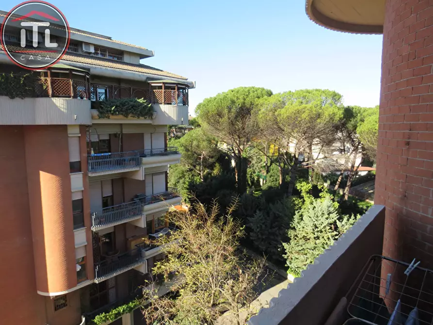 Immagine 24 di Appartamento in vendita  in Via della Pineta Sacchetti a Roma