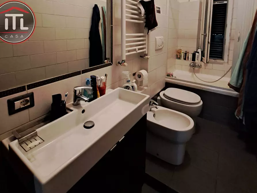 Immagine 8 di Appartamento in vendita  in Via Carlo Della Rocca a Roma