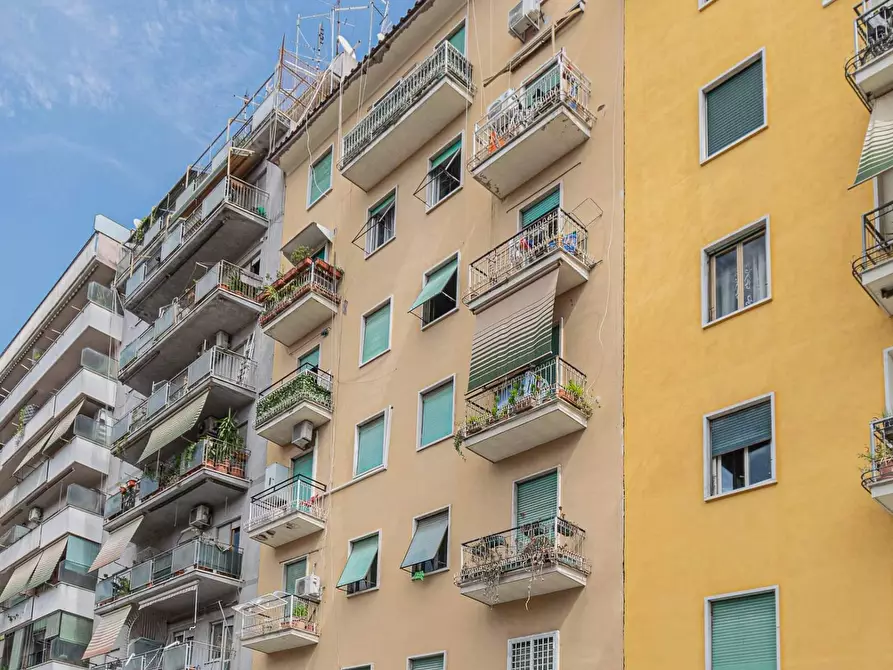 Immagine 1 di Appartamento in vendita  in Via Carlo Della Rocca a Roma