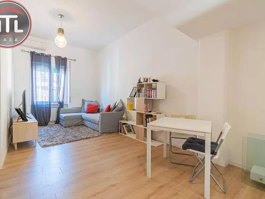 Immagine 24 di Appartamento in vendita  in Via Carlo Della Rocca a Roma