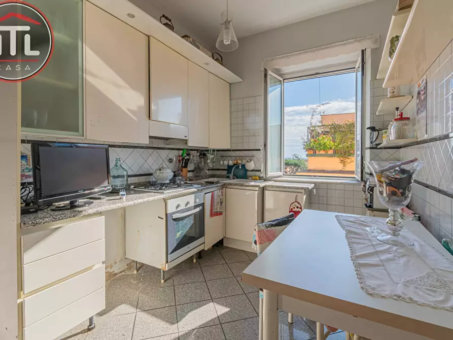 Immagine 9 di Appartamento in vendita  in Via Laura Mantegazza a Roma