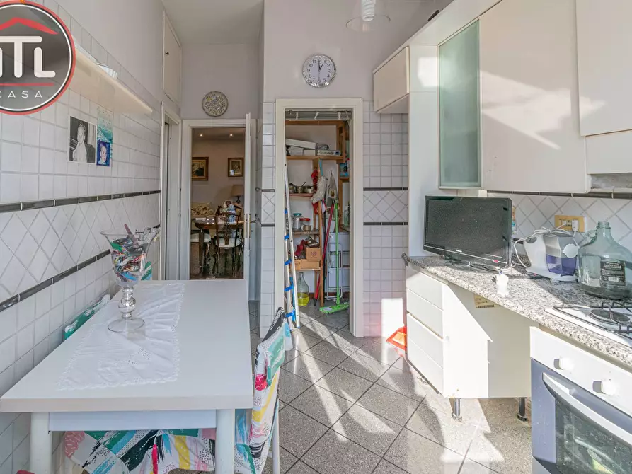 Immagine 10 di Appartamento in vendita  in Via Laura Mantegazza a Roma