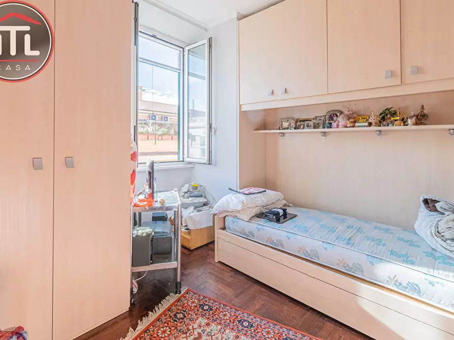 Immagine 12 di Appartamento in vendita  in Via Laura Mantegazza a Roma