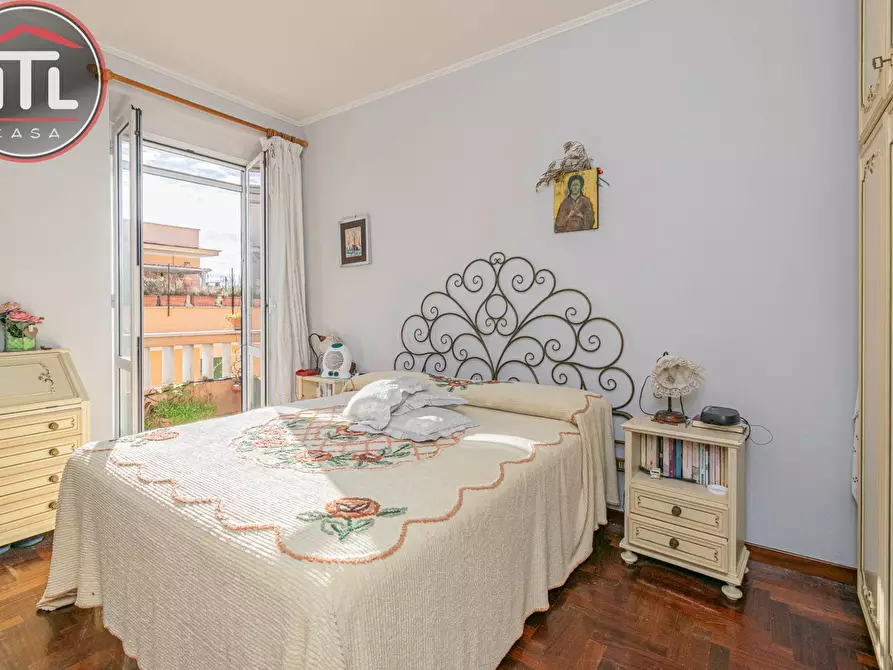 Immagine 13 di Appartamento in vendita  in Via Laura Mantegazza a Roma