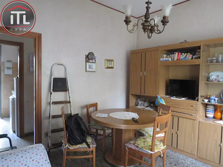 Immagine 3 di Appartamento in vendita  in Via Servilio IV a Roma