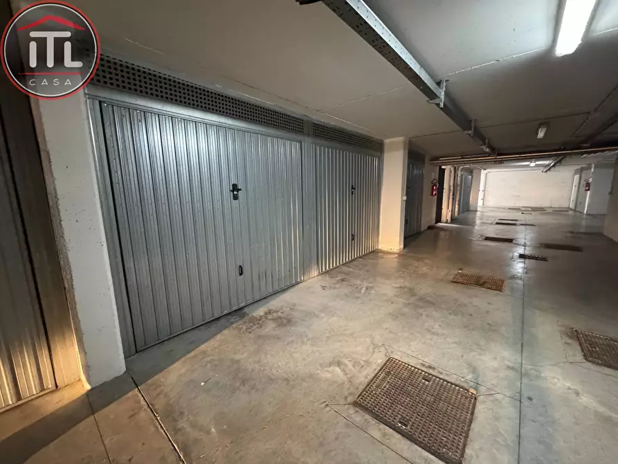 Immagine 26 di Appartamento in vendita  in Via dei Cantelmo a Roma