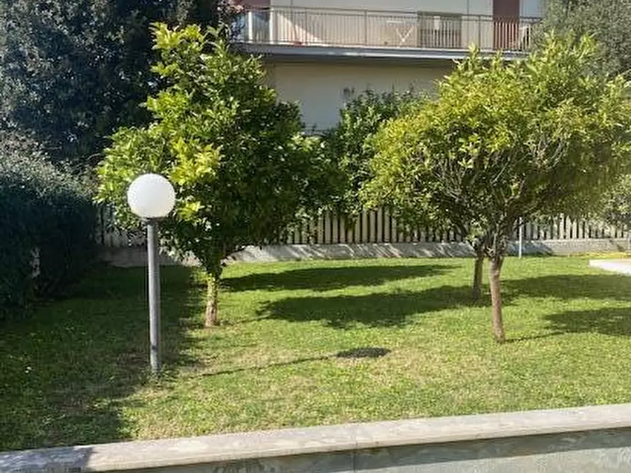 Immagine 5 di Appartamento in vendita  in Via Tullio Ascarelli a Roma