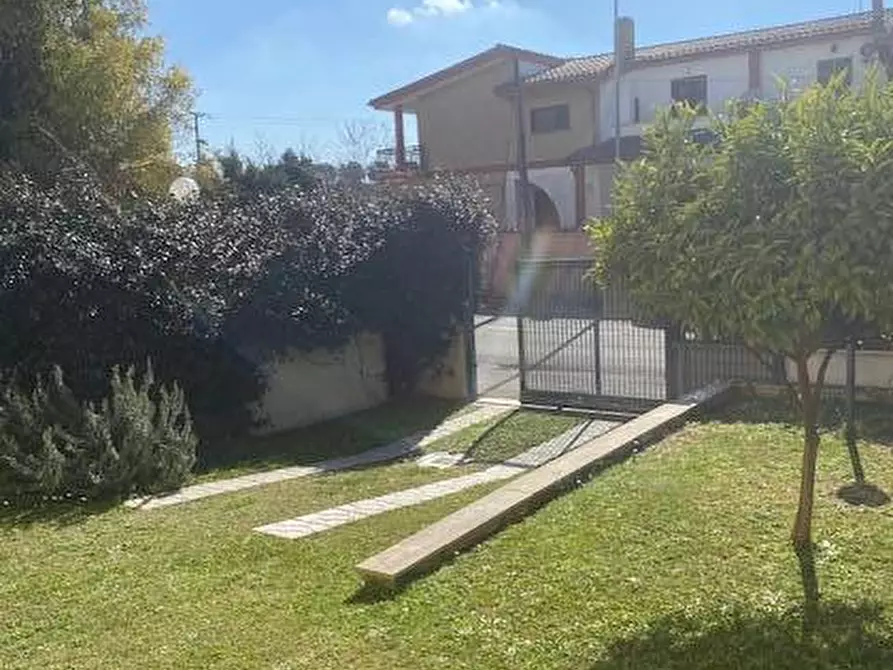 Immagine 1 di Appartamento in vendita  in Via Tullio Ascarelli a Roma