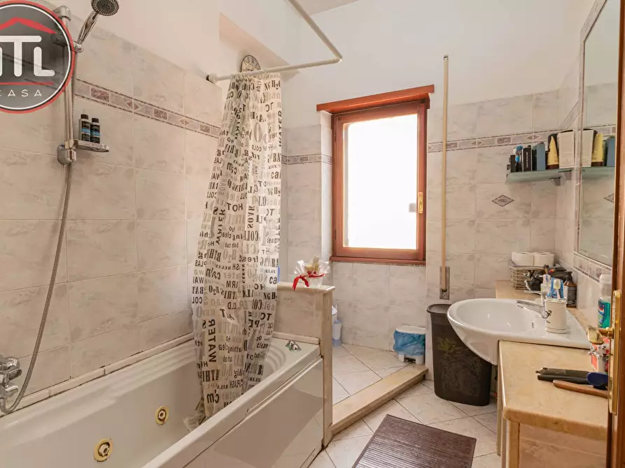 Immagine 12 di Appartamento in vendita  in Portuense a Roma