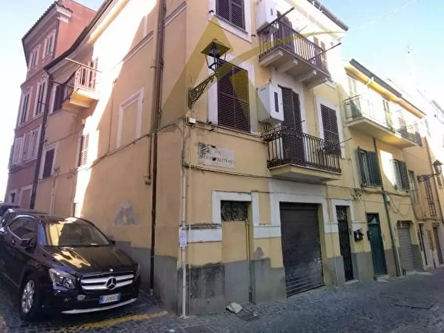 Immagine 2 di Appartamento in vendita  in via Andrea Velletrano a Velletri