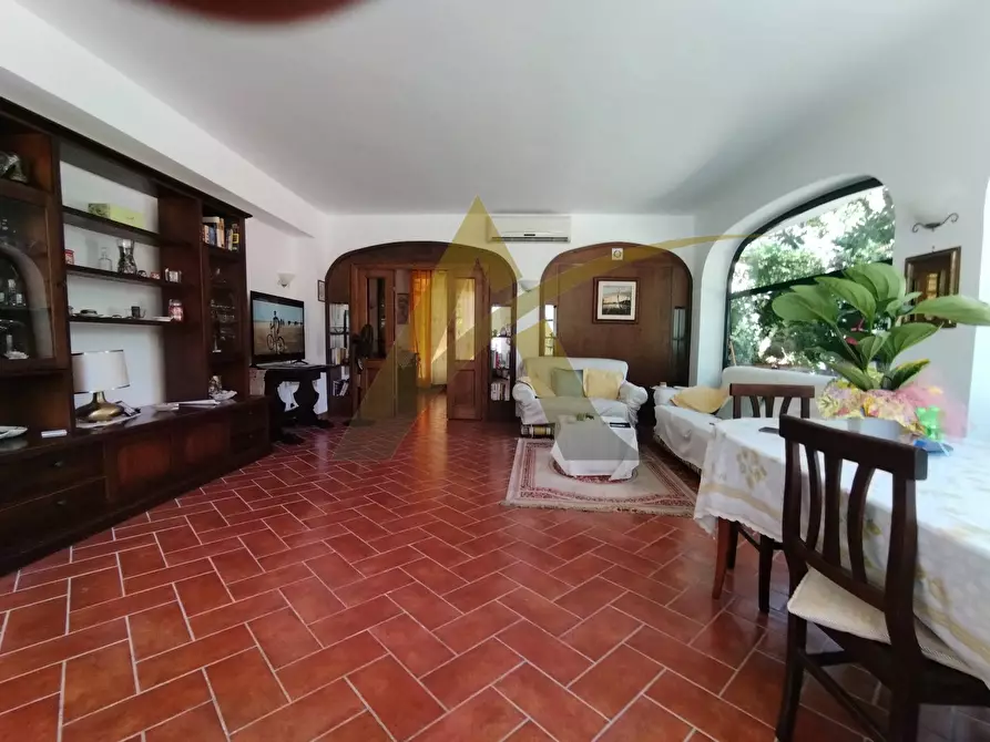 Immagine 26 di Villa in vendita  in Via Madonna degli Angeli a Velletri