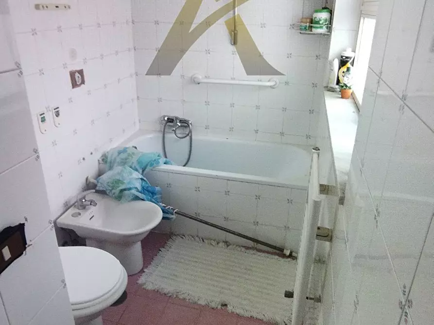 Immagine 10 di Appartamento in vendita  a Velletri