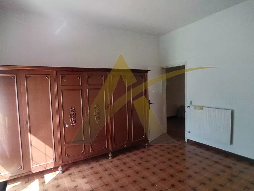 Immagine 12 di Appartamento in vendita  a Velletri