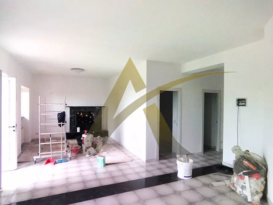 Immagine 2 di Appartamento in vendita  in Via del Cigliolo a Velletri