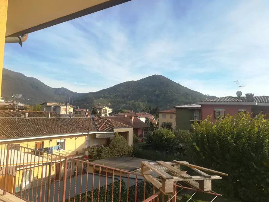 Immagine 4 di Appartamento in vendita  in VIA RONCHETTI a Nembro