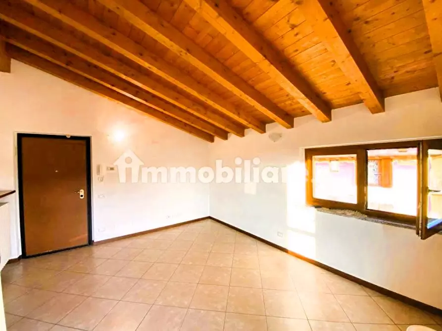 Immagine 1 di Appartamento in vendita  in Via Longoni a Palazzago