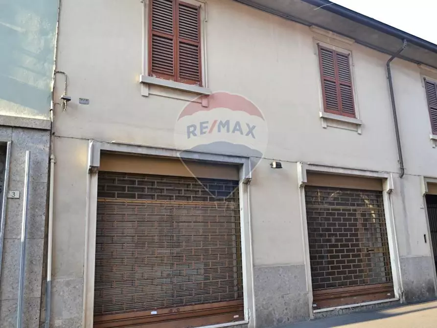 Immagine 2 di Locale commerciale in vendita  in Banfi a Caravaggio