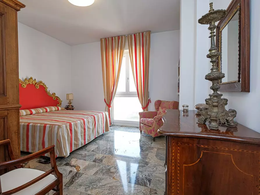 Immagine 12 di Appartamento in vendita  in Via Don Luigi Palazzolo a Bergamo