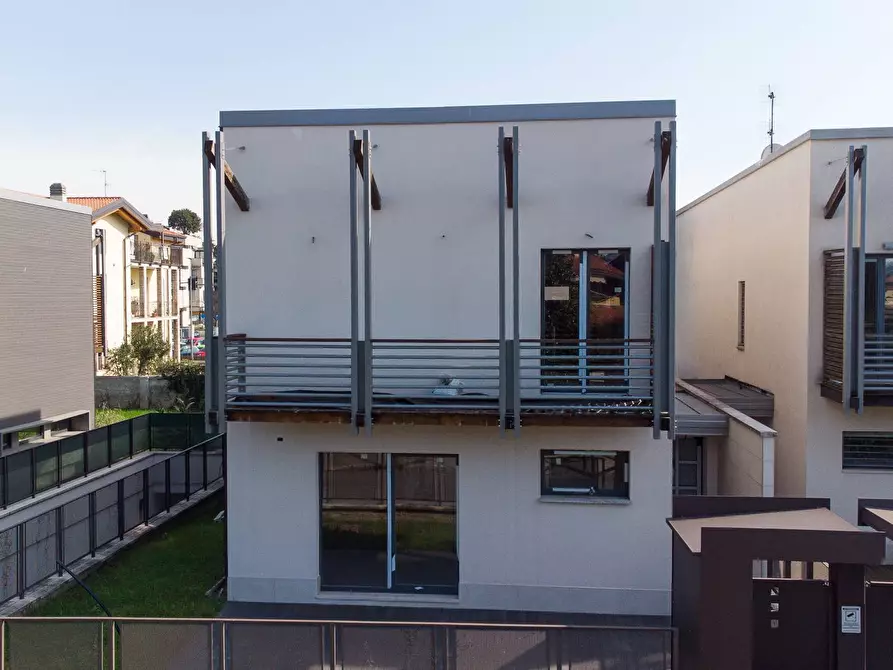 Immagine 5 di Villa in vendita  in KENNEDY a Gorle