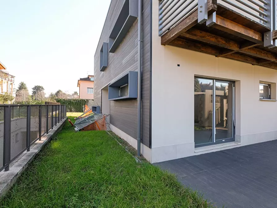 Immagine 2 di Villa in vendita  in KENNEDY a Gorle