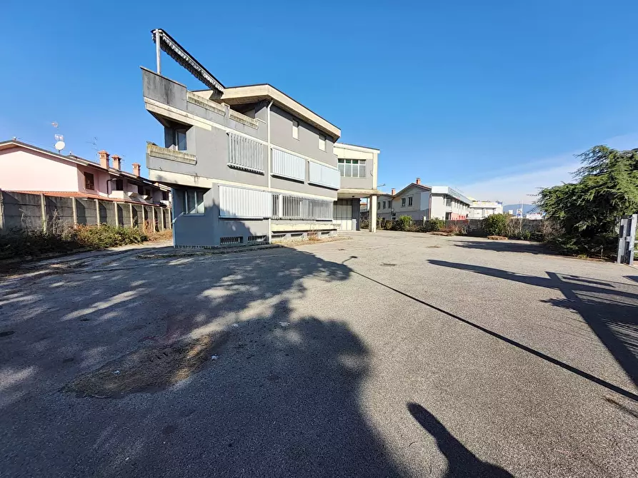 Immagine 27 di Capannone industriale in affitto  in via provinciale a Lallio