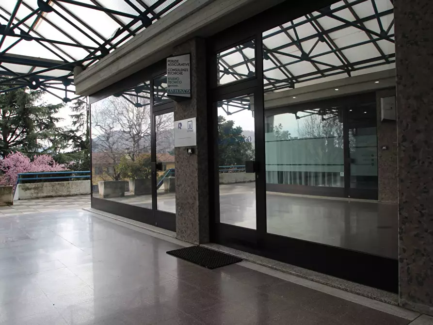 Immagine 23 di Ufficio in vendita  in Via Provinciale a Alzano Lombardo