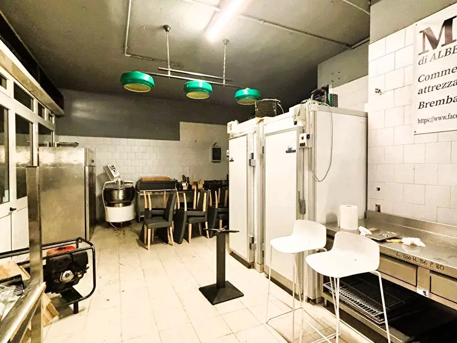 Immagine 6 di Magazzino in vendita  in via Sabotino a Brembate Di Sopra