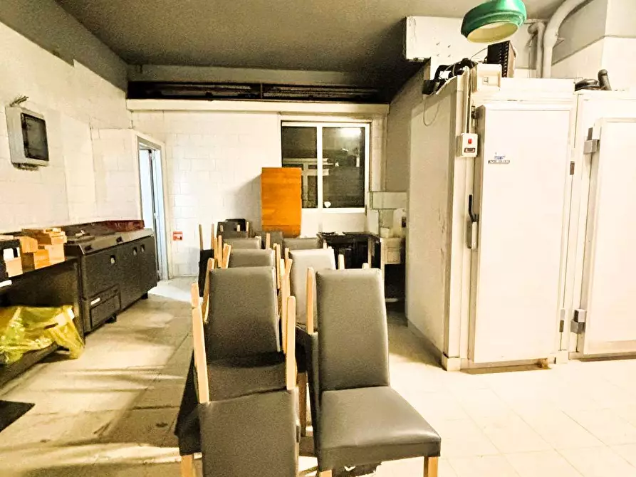 Immagine 8 di Magazzino in vendita  in via Sabotino a Brembate Di Sopra