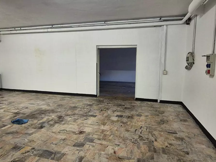 Immagine 6 di Laboratorio in affitto  in Ercole Mozzi a Treviolo