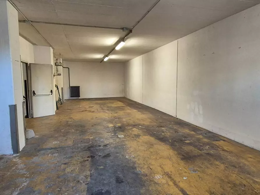 Immagine 7 di Laboratorio in affitto  in Ercole Mozzi a Treviolo