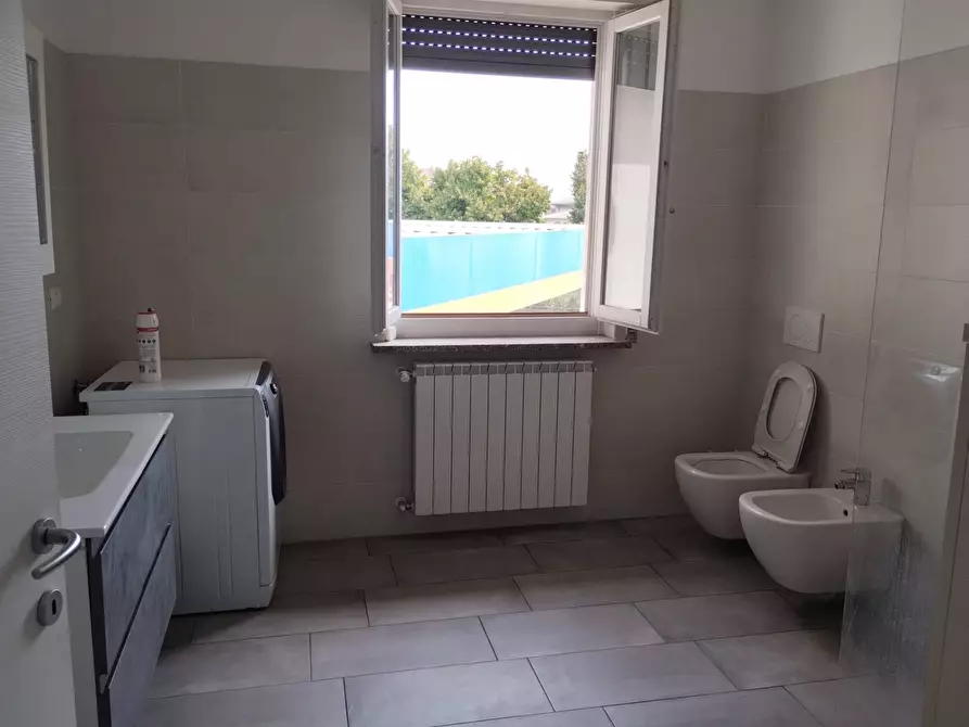 Immagine 14 di Appartamento in vendita  in VIA GORIZIA a Osio Sotto