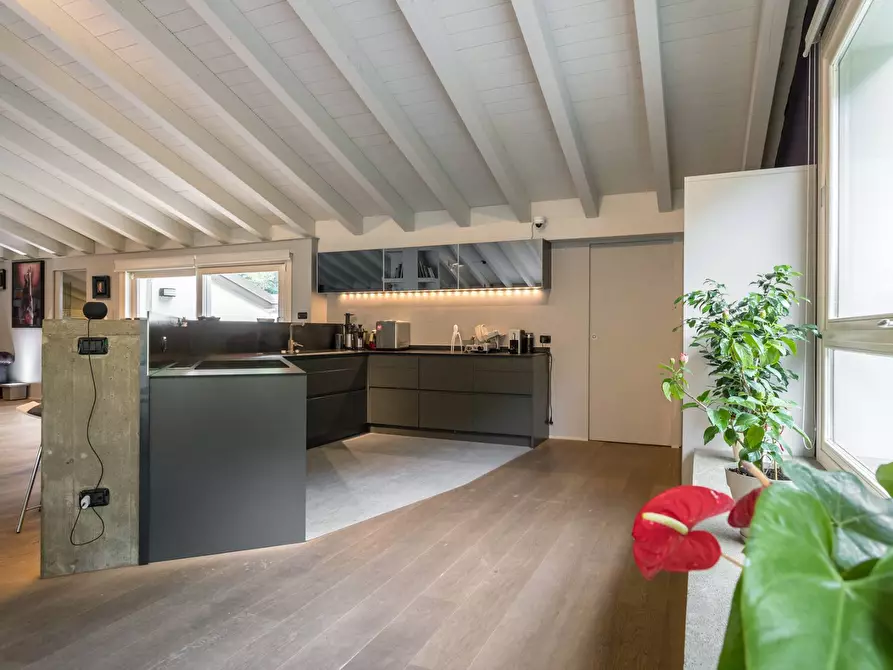 Immagine 19 di Loft/Open space in vendita  a Curno