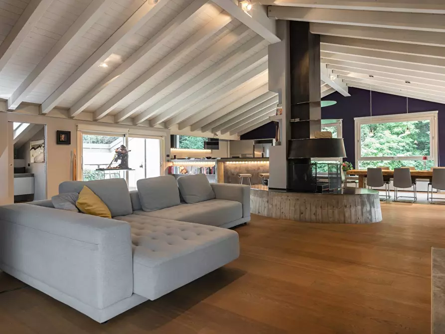 Immagine 25 di Loft/Open space in vendita  a Curno