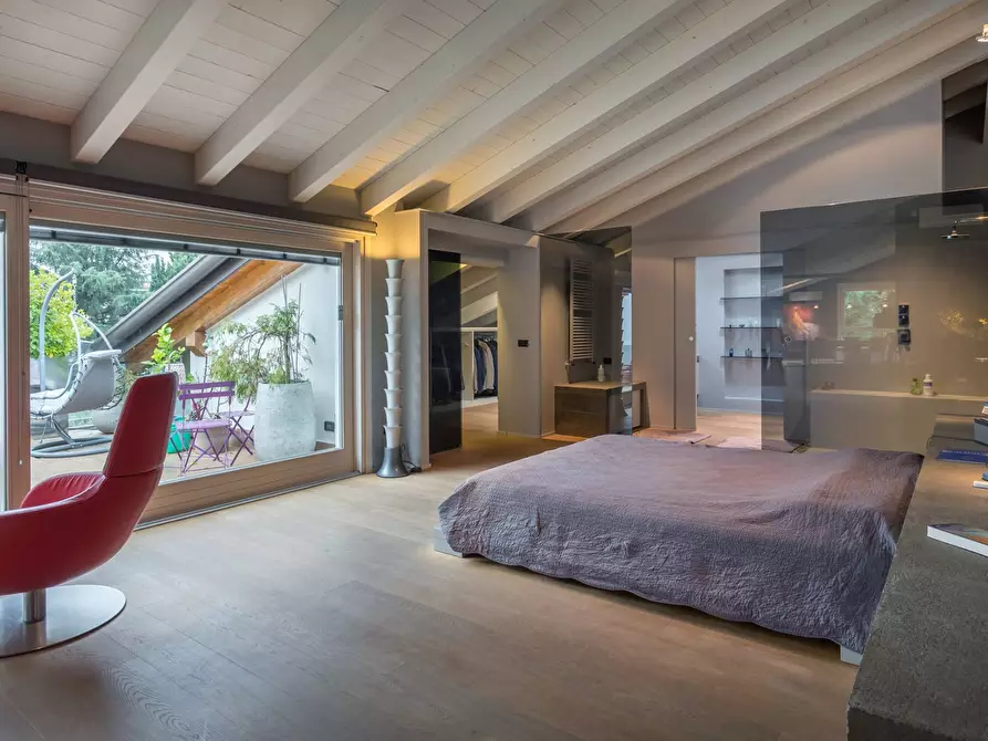 Immagine 27 di Loft/Open space in vendita  a Curno