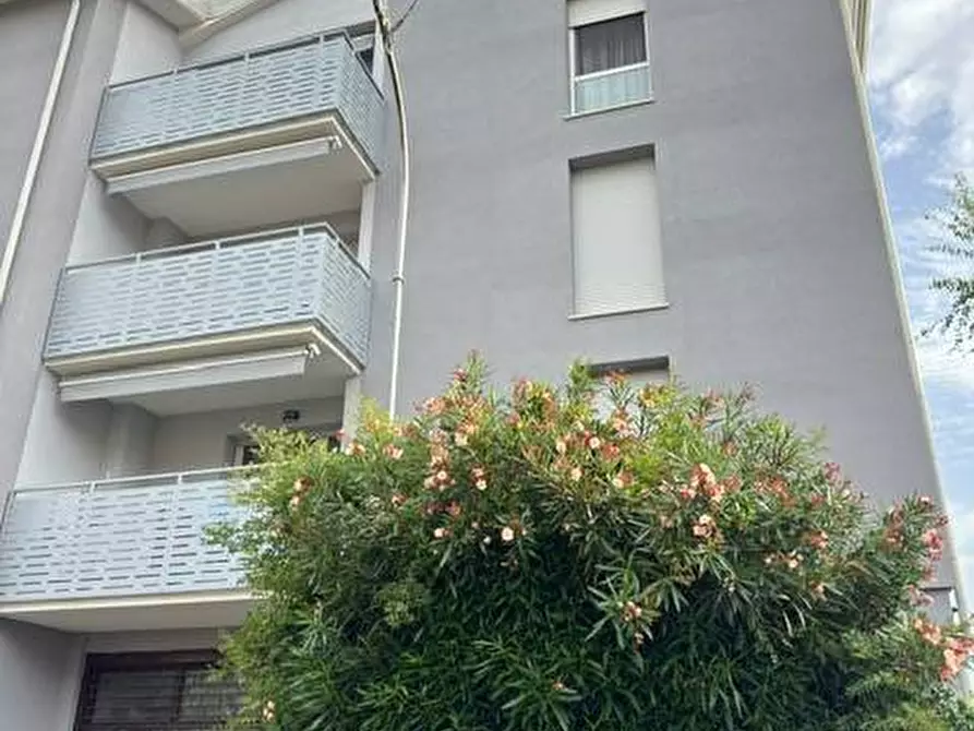 Immagine 6 di Appartamento in vendita  in Via Raffaello Sanzio a Ponte San Pietro