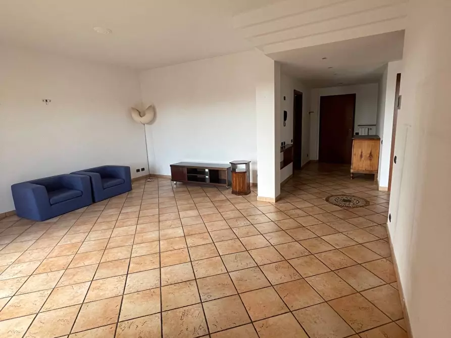 Immagine 12 di Appartamento in vendita  in Via Raffaello Sanzio a Ponte San Pietro