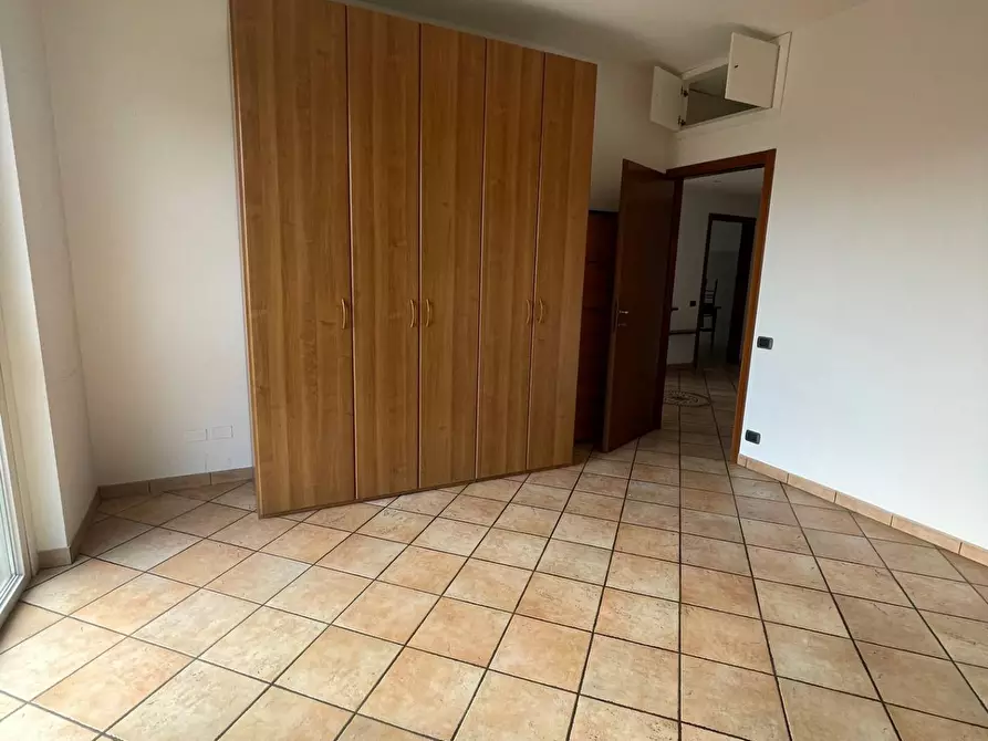 Immagine 25 di Appartamento in vendita  in Via Raffaello Sanzio a Ponte San Pietro