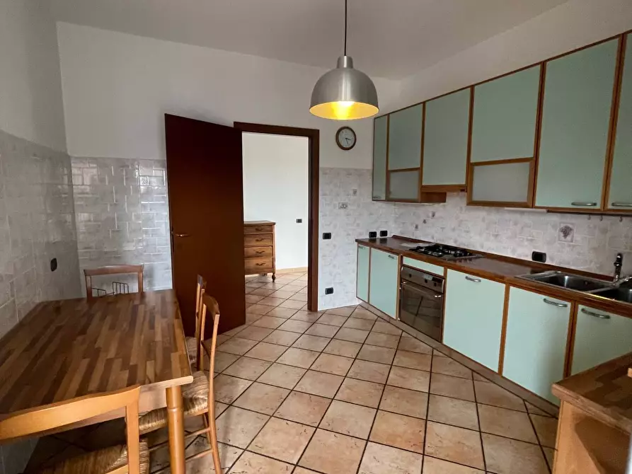 Immagine 17 di Appartamento in vendita  in Via Raffaello Sanzio a Ponte San Pietro