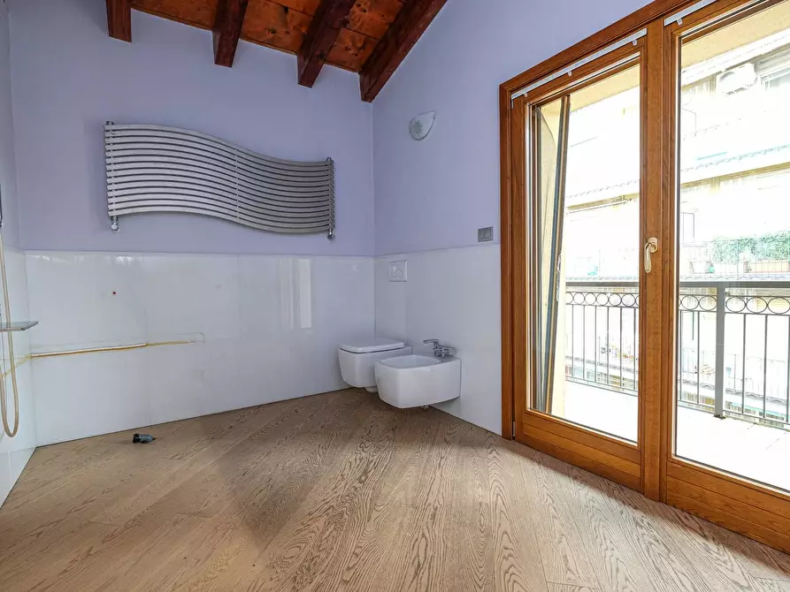 Immagine 20 di Attico in vendita  in via don lombardi a Ponte San Pietro