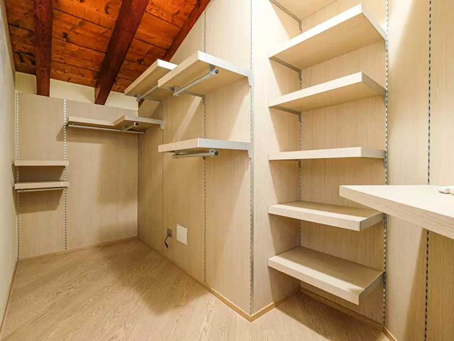 Immagine 21 di Attico in vendita  in via don lombardi a Ponte San Pietro