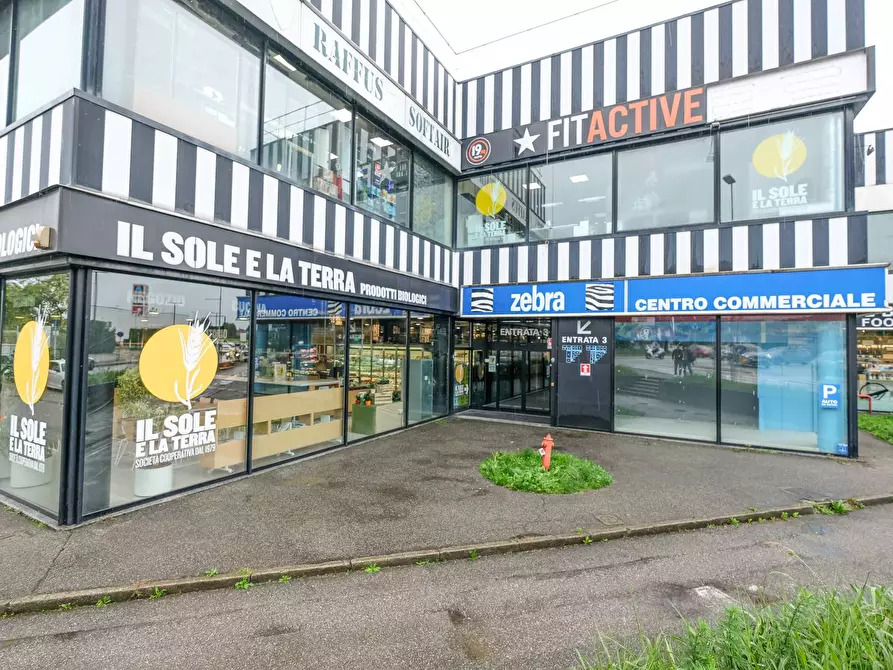 Immagine 5 di Ufficio in vendita  in via enrico fermi a Curno