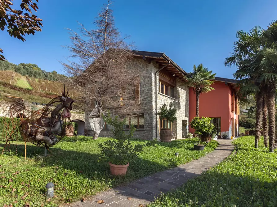 Immagine 1 di Casa bifamiliare in vendita  in Via Medolago a Scanzorosciate