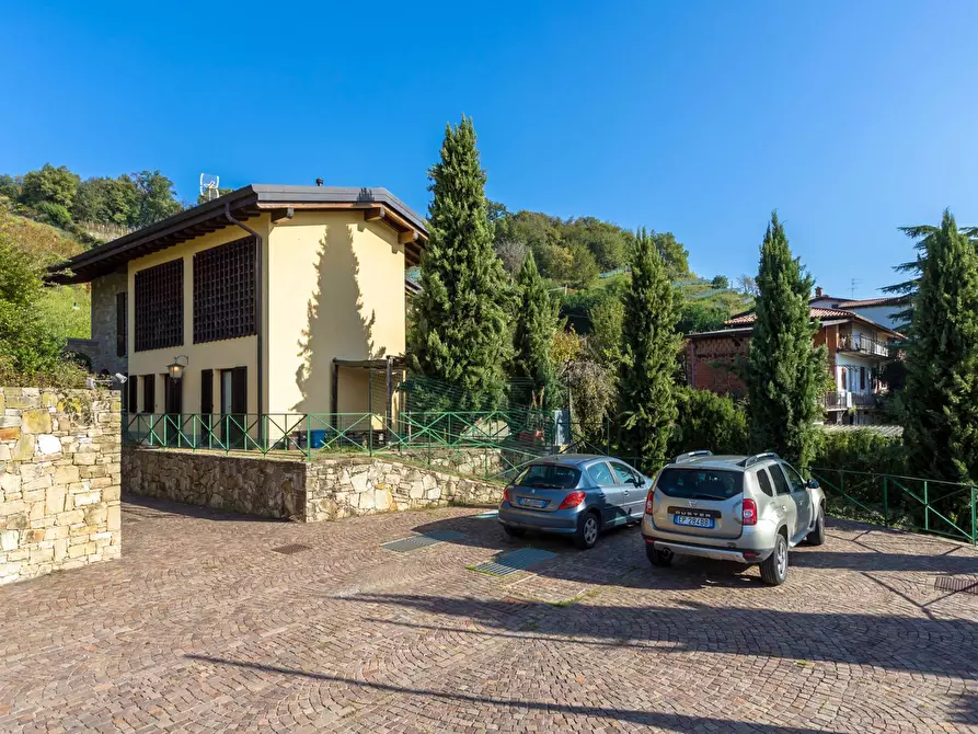 Immagine 29 di Casa bifamiliare in vendita  in Via Medolago a Scanzorosciate