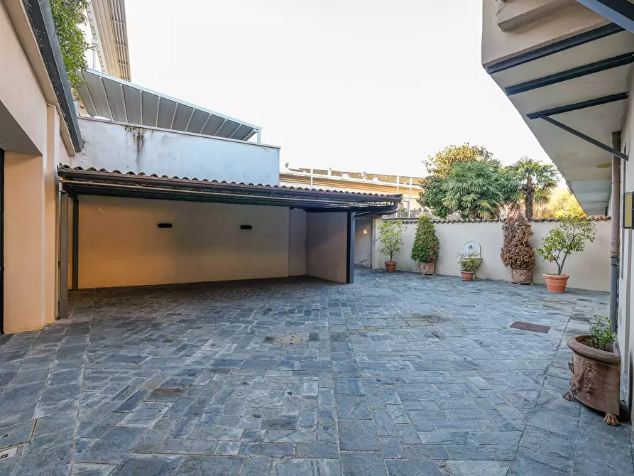 Immagine 28 di Casa indipendente in vendita  in DONIZETTI a Romano Di Lombardia