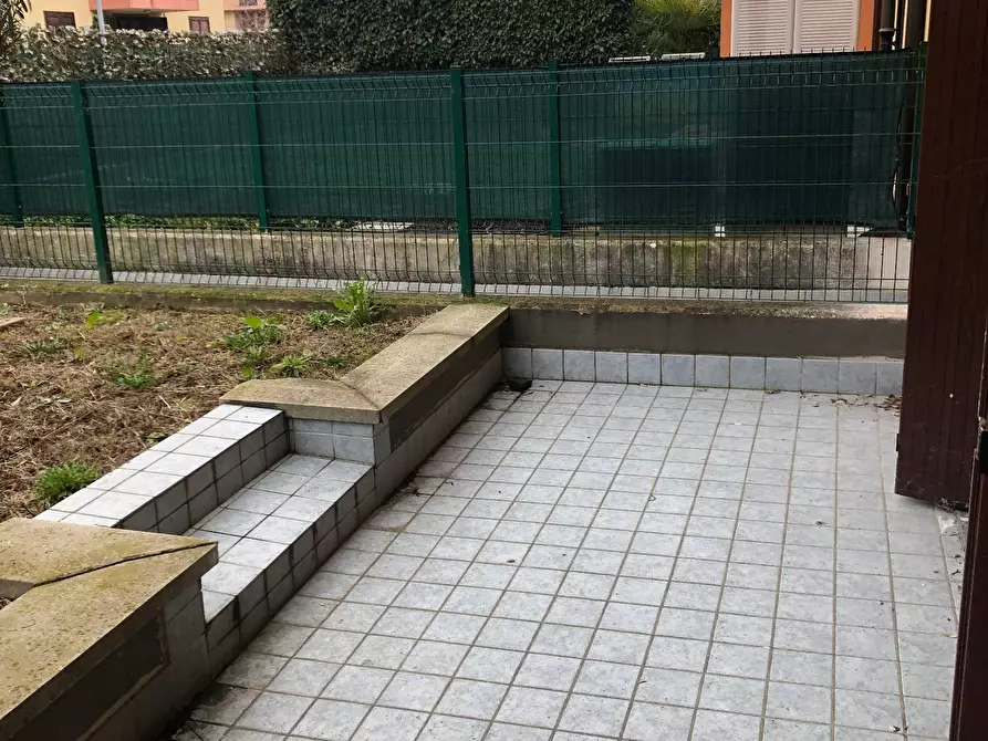 Immagine 3 di Appartamento in vendita  in via Eugenio Montale a Roncello