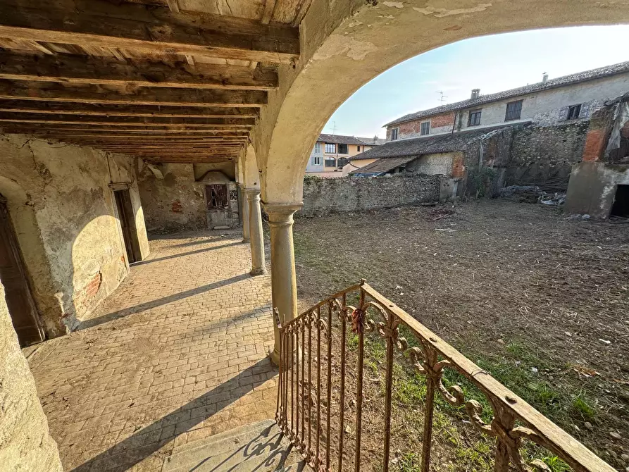 Immagine 6 di Rustico / casale in vendita  in Via Piave a Bonate Sopra