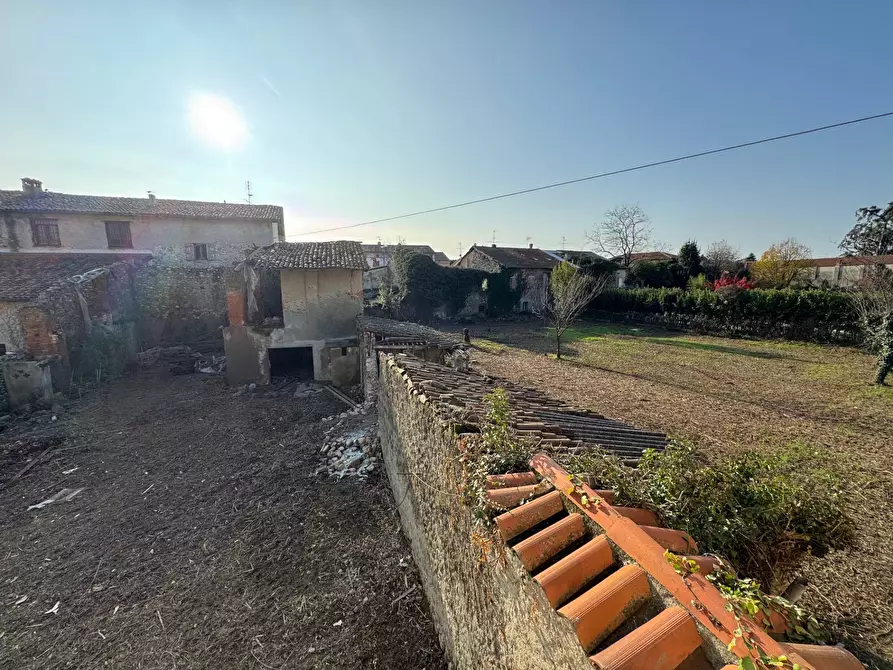 Immagine 16 di Rustico / casale in vendita  in Via Piave a Bonate Sopra