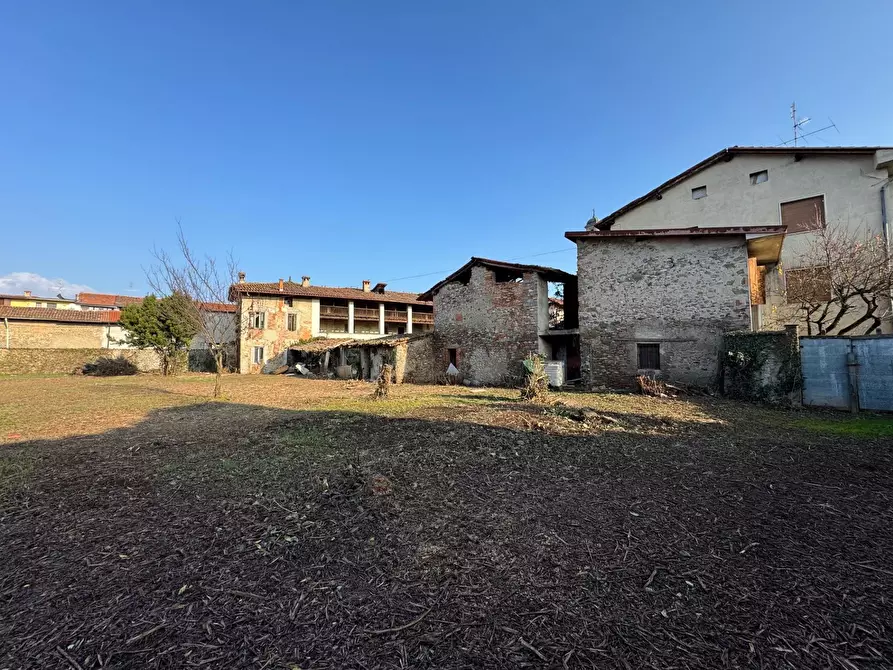 Immagine 24 di Rustico / casale in vendita  in Via Piave a Bonate Sopra