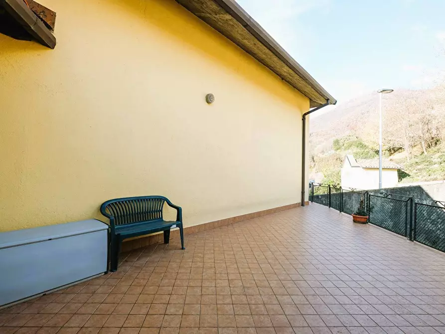 Immagine 27 di Casa semindipendente in vendita  in VIA CAROSSO a Almenno San Bartolomeo