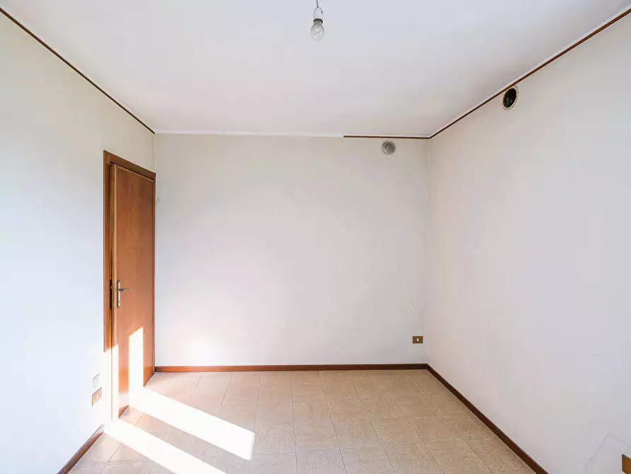 Immagine 17 di Casa semindipendente in vendita  in VIA CAROSSO a Almenno San Bartolomeo